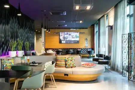 Moxy Frankfurt Airport - 37