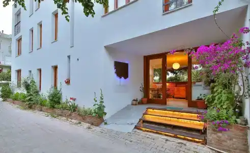 Mare Nostrum Apart - 18