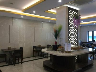 Gold Boutique - 30
