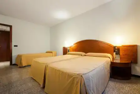 Gaudi - 33