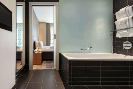 Radisson Blu Edwardian New Providence Wharf, London - 35