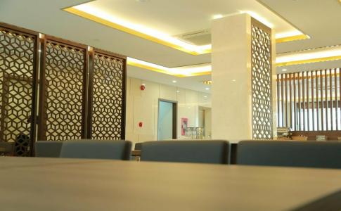 Gold Boutique - 42