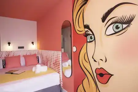 Casual Pop Art Benidorm - 11