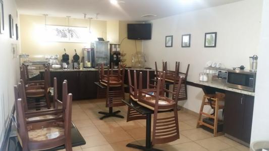 Rodeway Inn Airport - 31
