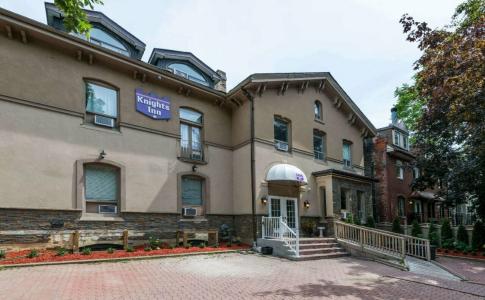 Town Inn Suites - 24