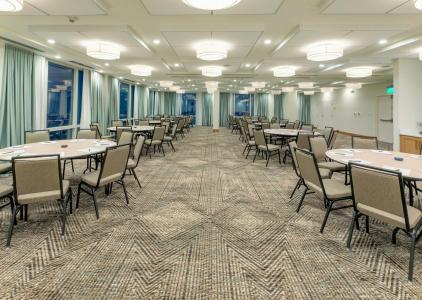 Holiday Inn & Suites North Beach, An Ihg - 33