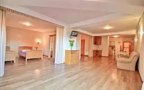 Арт Хаус Ротонда - 33