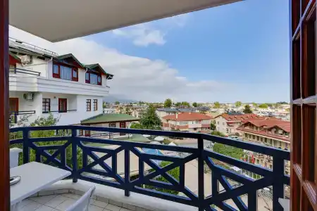 Naturella Apart - 36