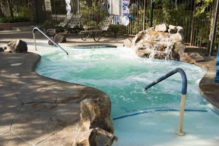 Tahiti Village Resort & Spa - 4