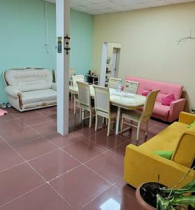 Main room - 11
