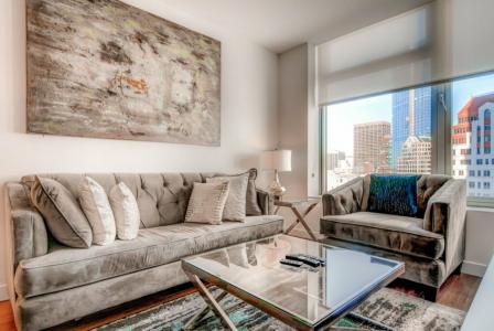 Global Luxury Suites Downtown - 12