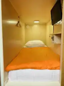 CapsuleCity Hostel - 28