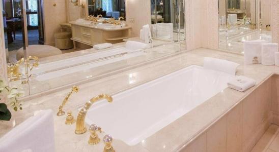 Royal Casino Spa & Resort - 34