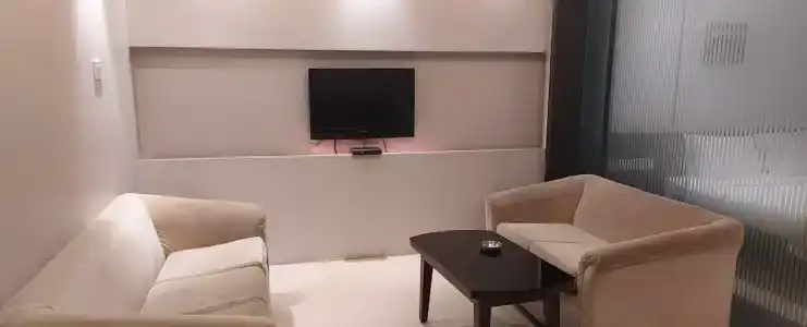 The Curzon Court - 28
