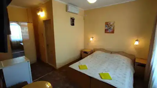У Сергея - 6