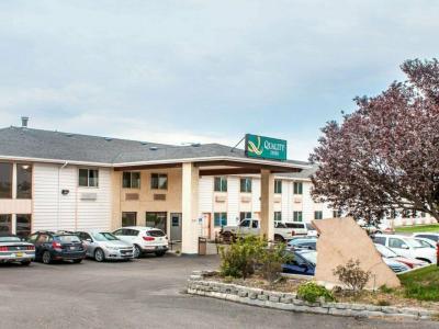 Quality Inn Airport - 11