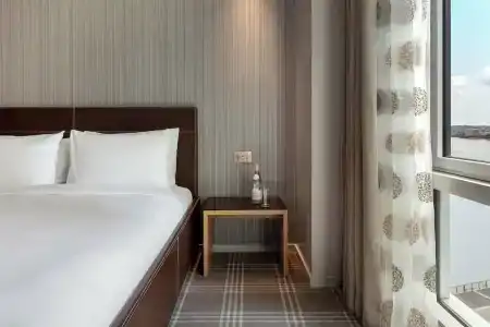 Radisson Blu Edwardian New Providence Wharf, London - 8