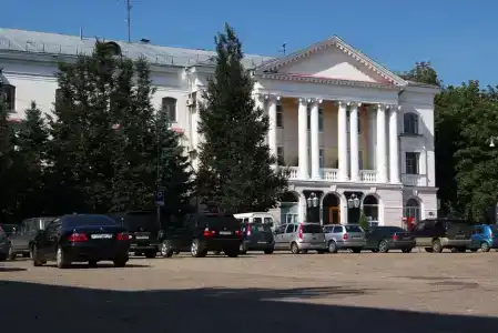 Центральная - 1