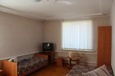 Петровский - 26