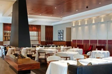 Hilton Amsterdam - 7