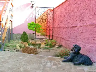 Тихий дворик - 20