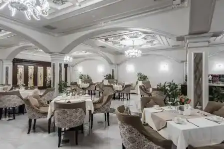 The Royal Mezbon & SPA - 52