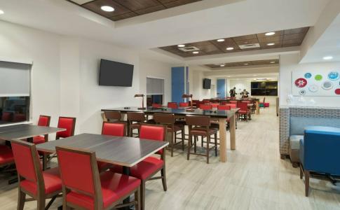 Holiday Inn Express & Suites - Nearest Universal Orlando, an IHG - 30