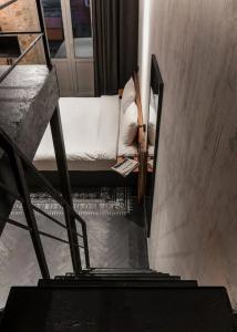 Globe Runner & Hostel - 39