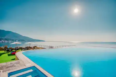 Ливадийский - 16