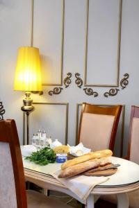 Theatre Boutique Apart-Hotel - 71