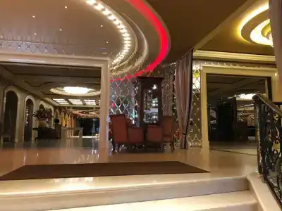 Royal Casino Spa & Resort - 38