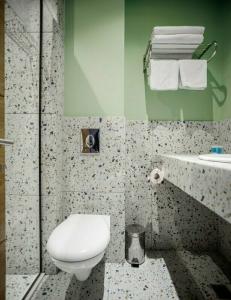 Address Inn - 44