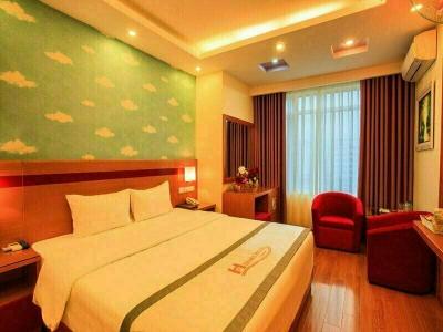 Reddoorz Plus Near Cau Giay Park - 49