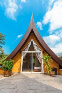 Little Sunshine Boutique Beach Resort & Spa - 4