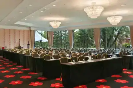 Hilton Amsterdam - 3