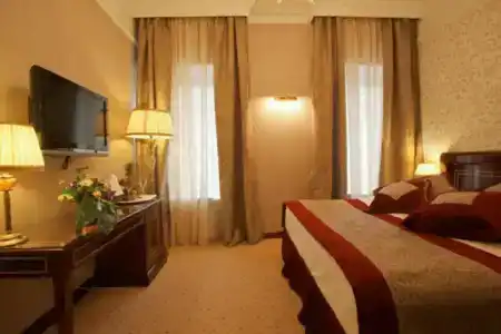 Золотой Треугольник - 18