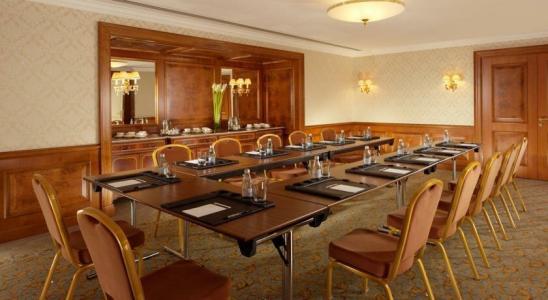 Fairmont Grand Kyiv - 23