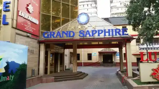 Grand Sapphire - 16