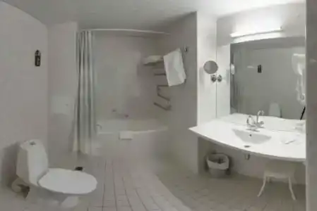 Октябрьская - 39