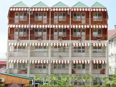 Консульский дворик - 2