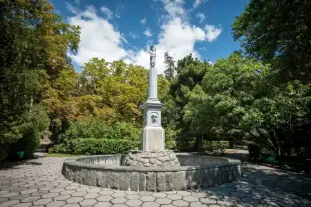 Гурзуфский - 4