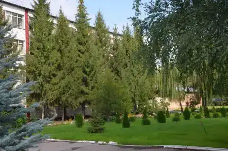 Нефтяник - 1
