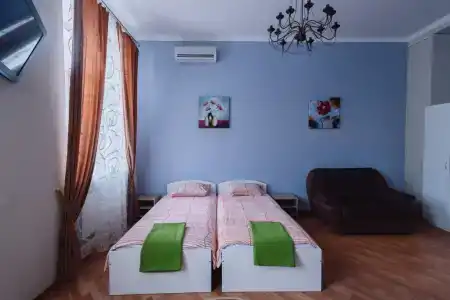 В Центре - 60