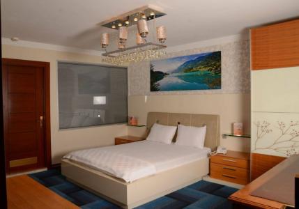 Business Grand - 7
