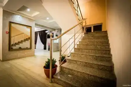 Luxury House - 16