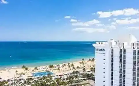 DoubleTree by Hilton Istanbul-Avcilar - 12