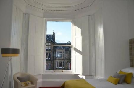 Edinburgh37 - 8
