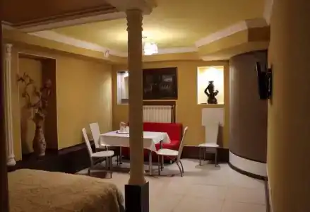 Festa Inn - 1