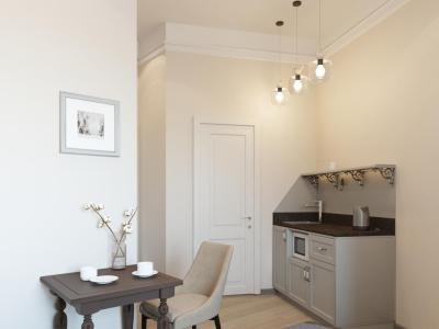 Lotman Boutique - 67