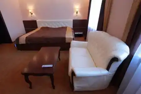 Губернский - 23